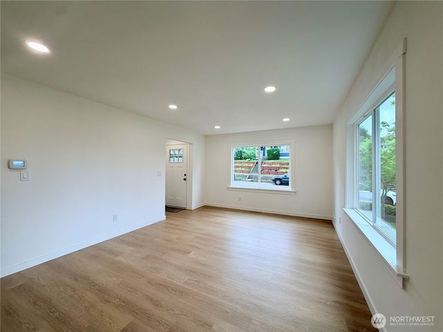 1944 S Ash Street, Tacoma, WA 98405