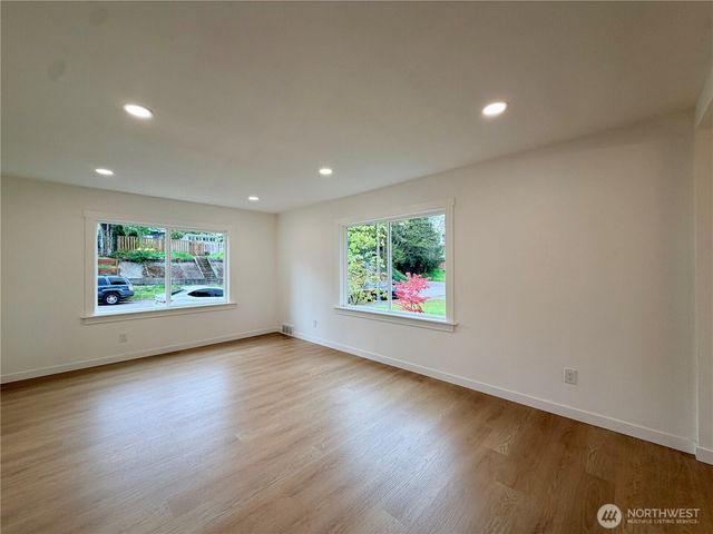 1944 S Ash Street, Tacoma, WA 98405