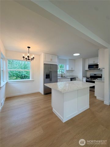 1944 S Ash Street, Tacoma, WA 98405