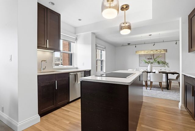90 Commonwealth Ave 22, Boston, MA 02116