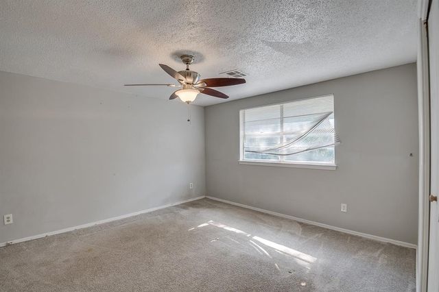 9305 S Winston Way, Oklahoma City, OK 73139