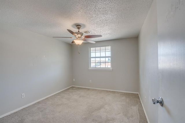 9305 S Winston Way, Oklahoma City, OK 73139