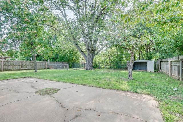 9305 S Winston Way, Oklahoma City, OK 73139