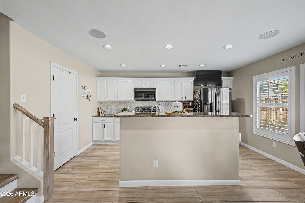 Image 13 of property listing at 4847 N 110TH Lane, Phoenix, AZ 85037