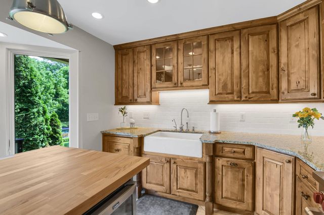 3465 Deephaven Avenue, Wayzata, MN 55391