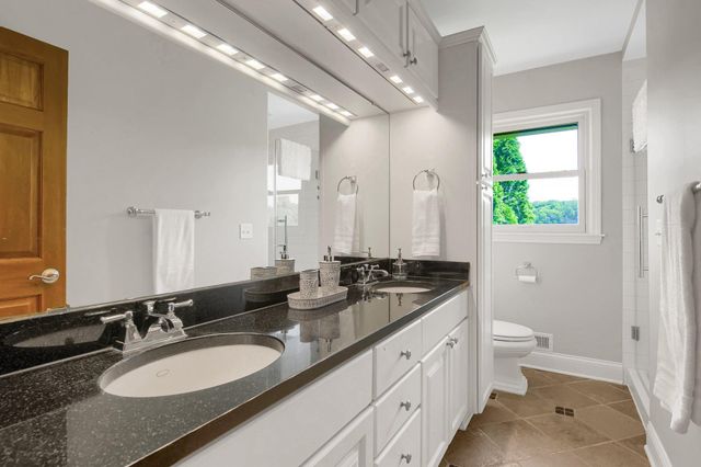 3465 Deephaven Avenue, Wayzata, MN 55391