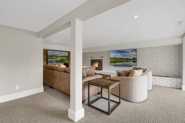 3465 Deephaven Avenue, Wayzata, MN 55391