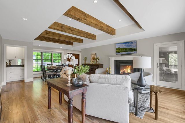 3465 Deephaven Avenue, Wayzata, MN 55391