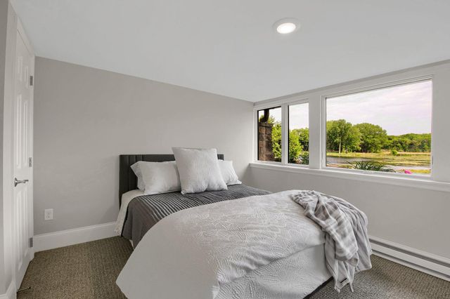 3465 Deephaven Avenue, Wayzata, MN 55391