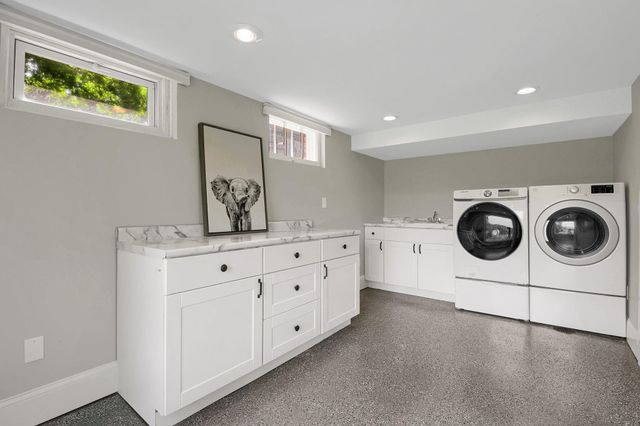 3465 Deephaven Avenue, Wayzata, MN 55391