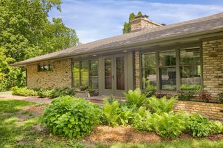 3465 Deephaven Avenue, Wayzata, MN 55391