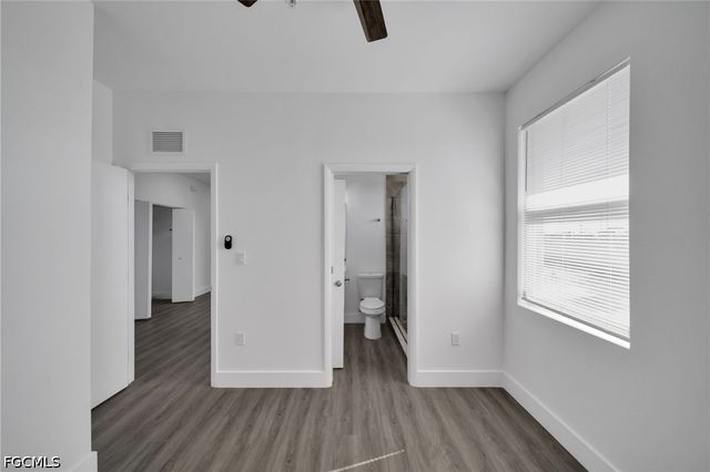 275 SW 4th ST 220, Cape Coral, FL 33991