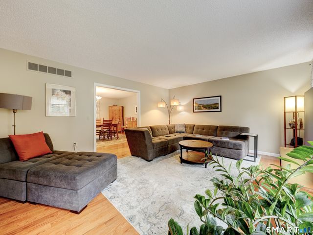 190 Upper Valley Road, Torrington, CT 06790