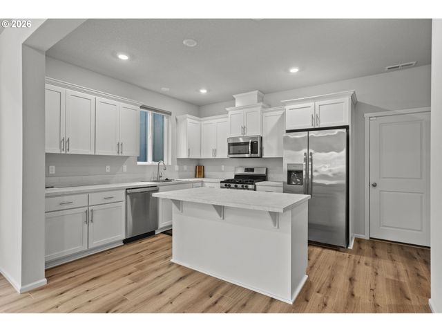 31343 Nw NORTH Ave, North Plains, OR 97133