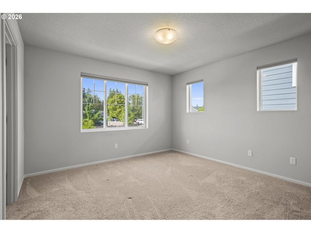 31343 Nw NORTH Ave, North Plains, OR 97133