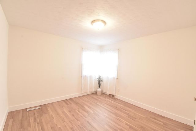 6658 N Farm Road 141, Springfield, MO 65803