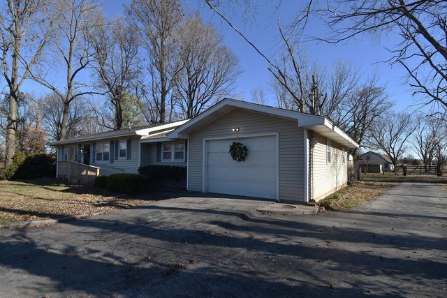 6658 N Farm Road 141, Springfield, MO 65803