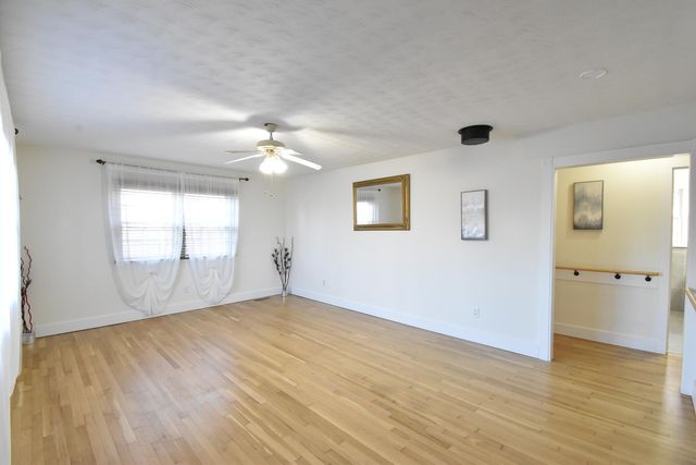 6658 N Farm Road 141, Springfield, MO 65803