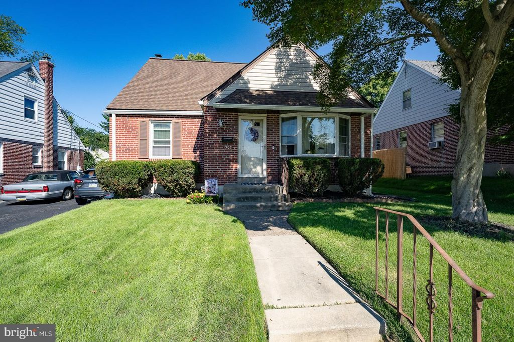 1907 ARMSTRONG AVE, Morton, PA 19070