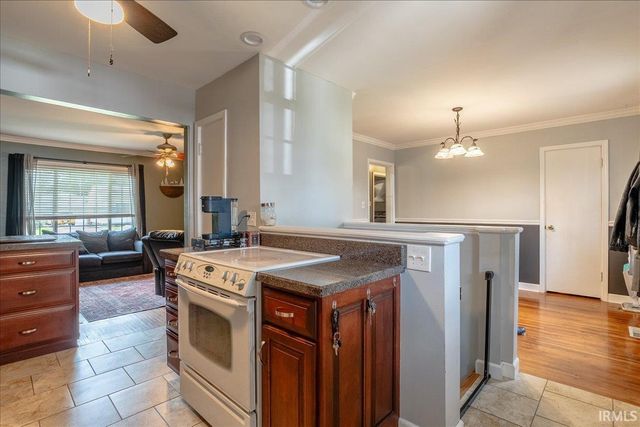 4908 Sweetser Avenue, Evansville, IN 47715