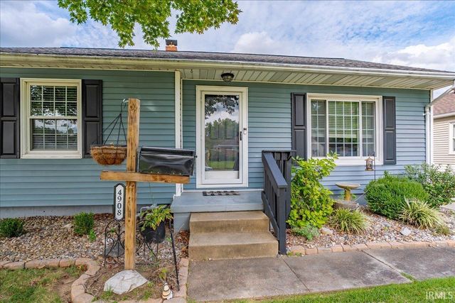 4908 Sweetser Avenue, Evansville, IN 47715