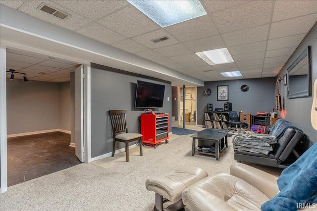 4908 Sweetser Avenue, Evansville, IN 47715