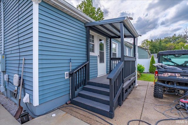 4908 Sweetser Avenue, Evansville, IN 47715
