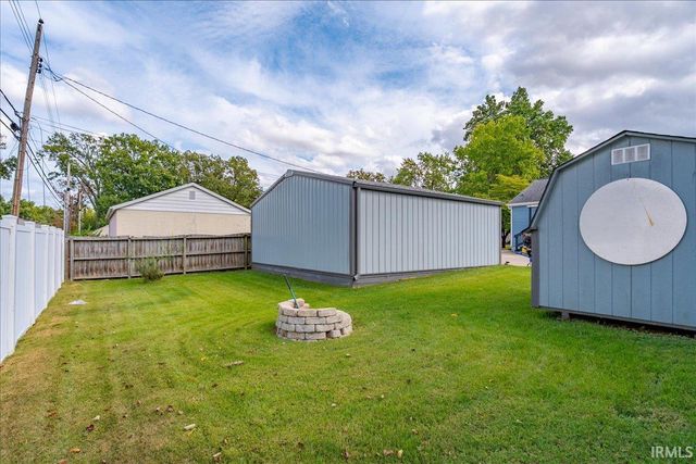 4908 Sweetser Avenue, Evansville, IN 47715