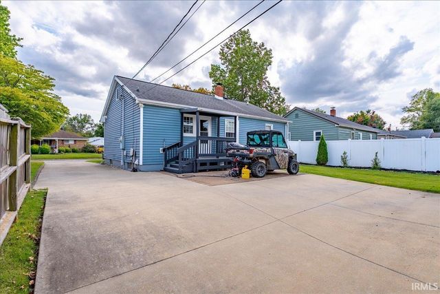 4908 Sweetser Avenue, Evansville, IN 47715