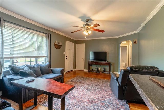4908 Sweetser Avenue, Evansville, IN 47715