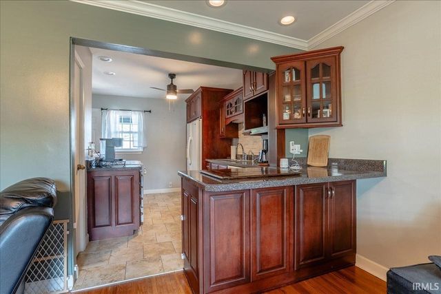 4908 Sweetser Avenue, Evansville, IN 47715