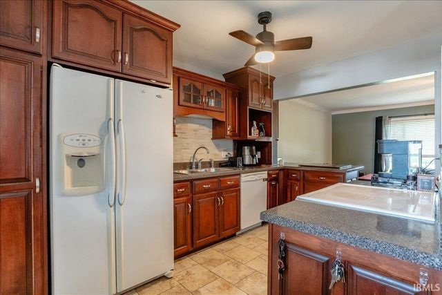 4908 Sweetser Avenue, Evansville, IN 47715