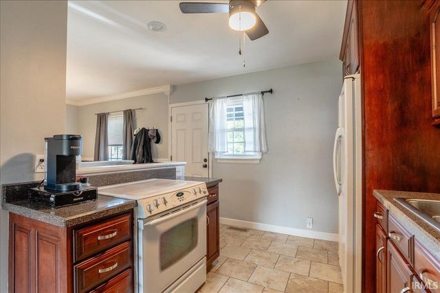 4908 Sweetser Avenue, Evansville, IN 47715