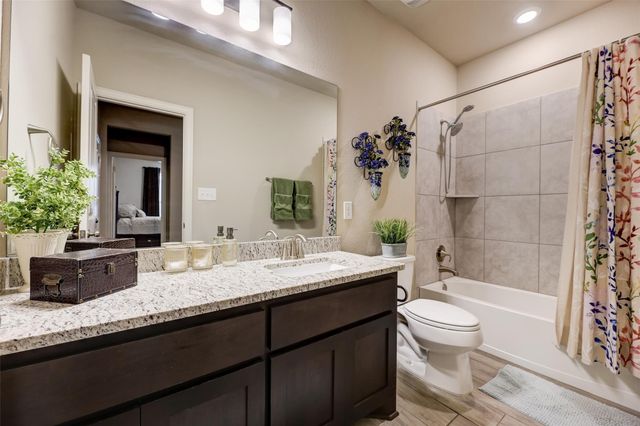 285 Coyote Creek WAY, Kyle, TX 78640