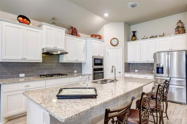 285 Coyote Creek WAY, Kyle, TX 78640