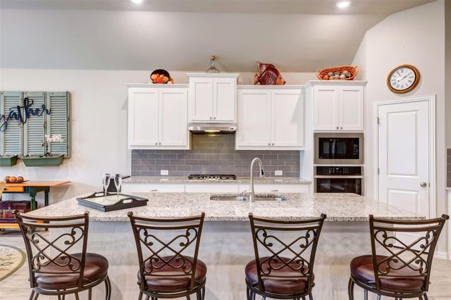 285 Coyote Creek WAY, Kyle, TX 78640