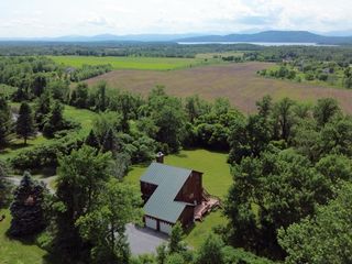 148 Little Horse Lane, Charlotte, VT 05445