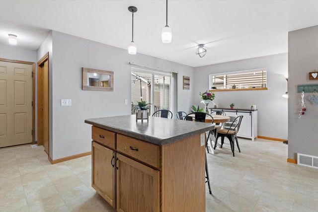 1452 Wild Iris Street, Sun Prairie, WI 53590