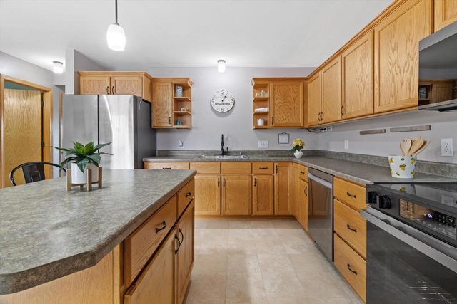 1452 Wild Iris Street, Sun Prairie, WI 53590
