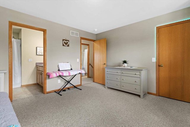 1452 Wild Iris Street, Sun Prairie, WI 53590