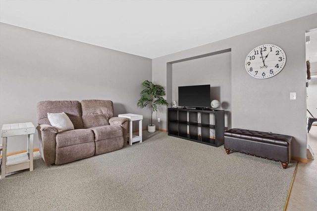 1452 Wild Iris Street, Sun Prairie, WI 53590