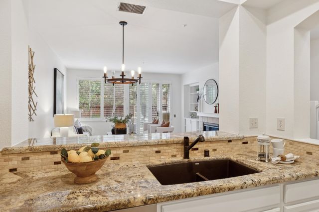 23158 Canyon Terrace Dr, Castro Valley, CA 94552