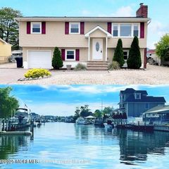 14 Cayman Avenue, Toms River, NJ 08753