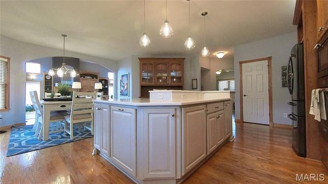 610 Oak Park Boulevard, West Plains, MO 65775