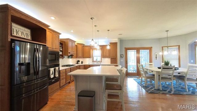 610 Oak Park Boulevard, West Plains, MO 65775