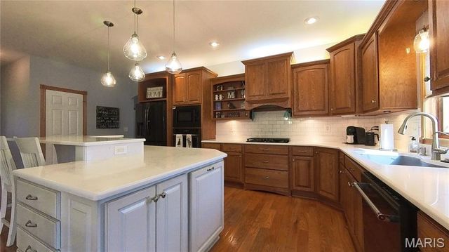 610 Oak Park Boulevard, West Plains, MO 65775