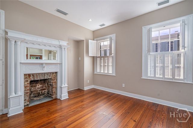 108 W Gordon Street, Savannah, GA 31401