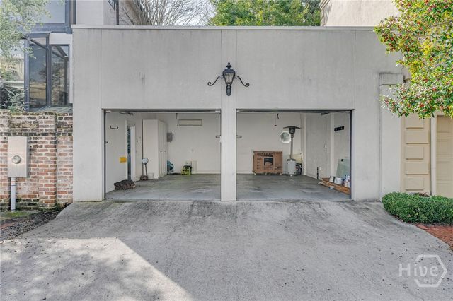 108 W Gordon Street, Savannah, GA 31401