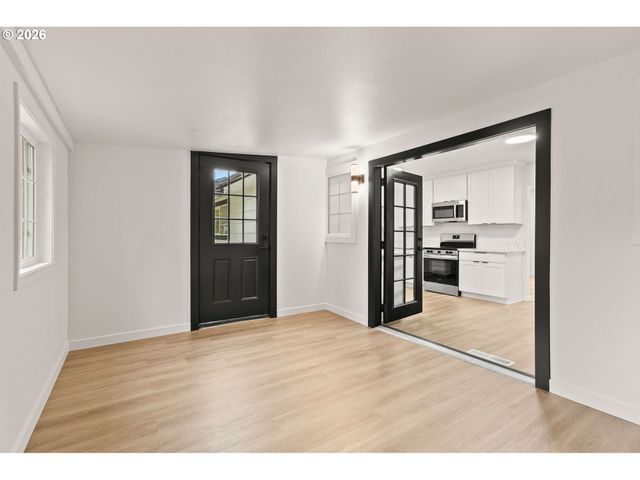 5073 Se RAINBOW Ln, Milwaukie, OR 97222