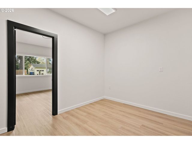 5073 Se RAINBOW Ln, Milwaukie, OR 97222